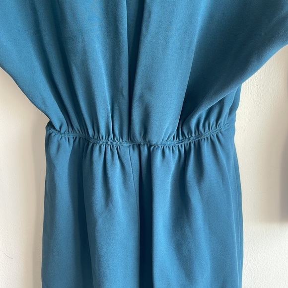 Aritzia Babaton Wrap Dress - Picture 4 of 7
